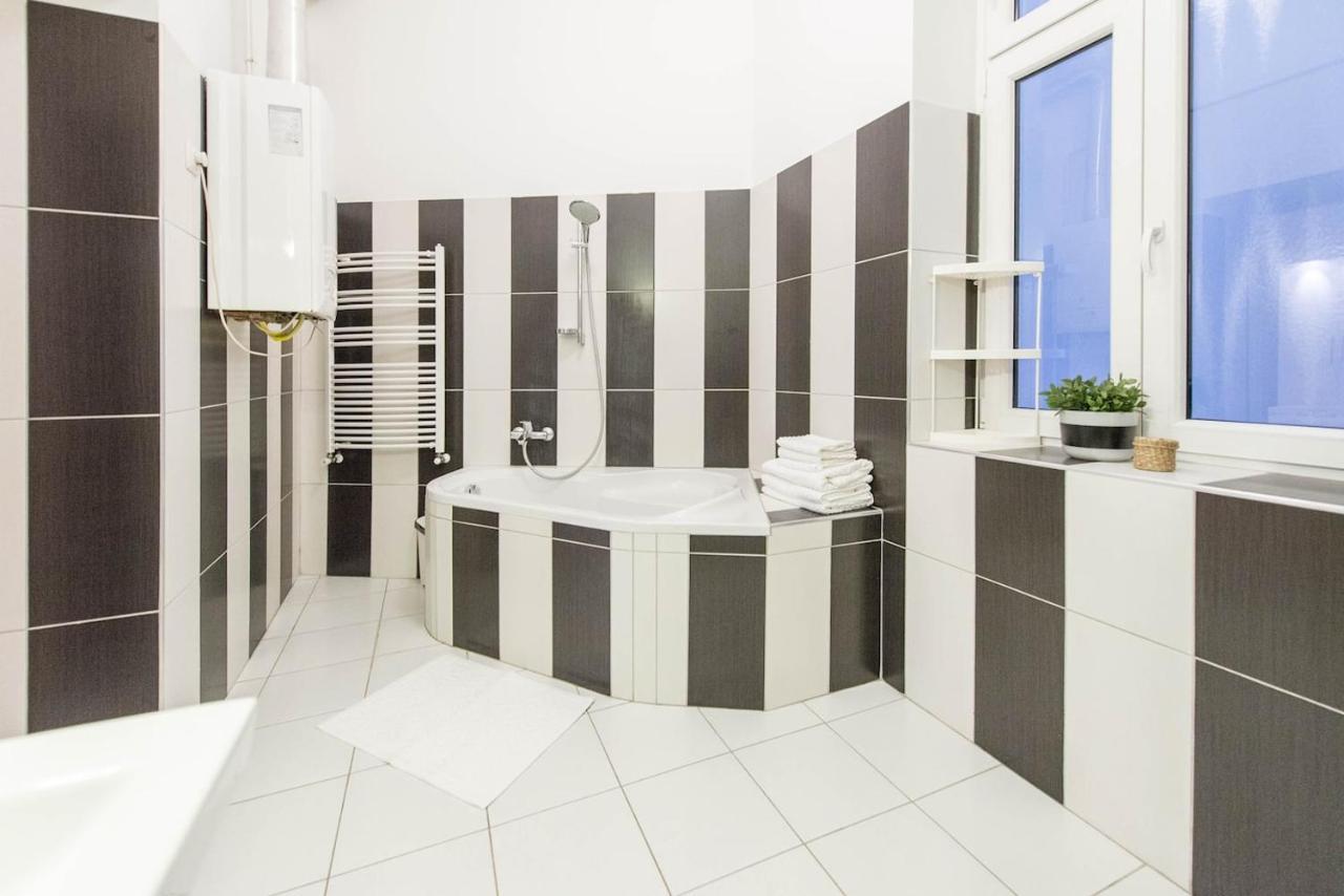 Bourgeois Elegance In The Heart Of Budapešť Exteriér fotografie